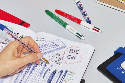 Offrez un stylo publicitaire personnalisé avec votre logo !